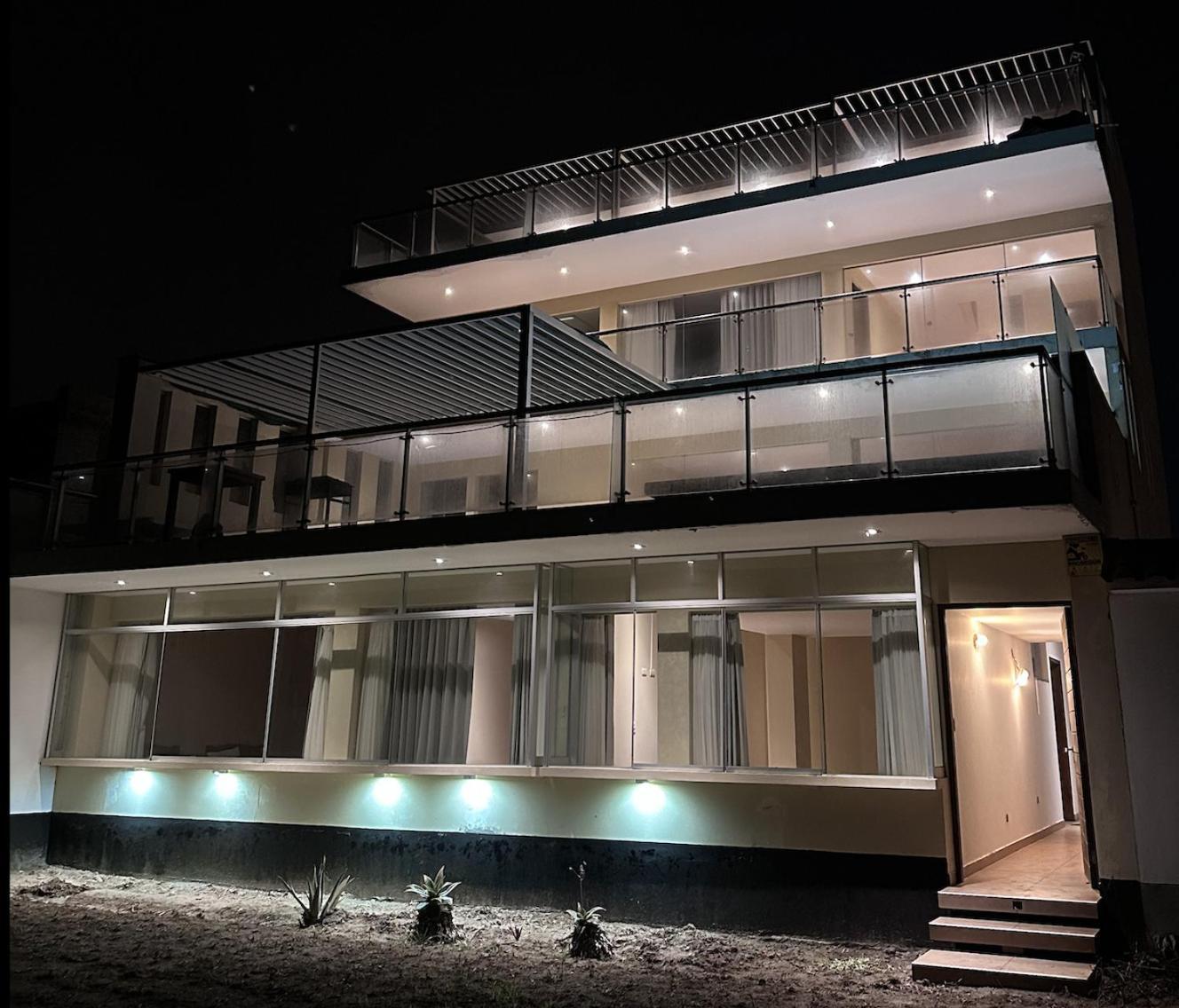 Yolo House Peru Bed & Breakfast Asia Luaran gambar
